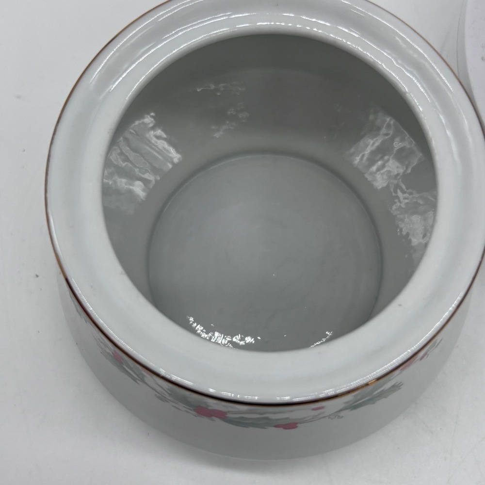 China Pearl Holly Berry Christmas Creamer Sugar Salt Pepper Set White Holiday - Picture 8 of 9